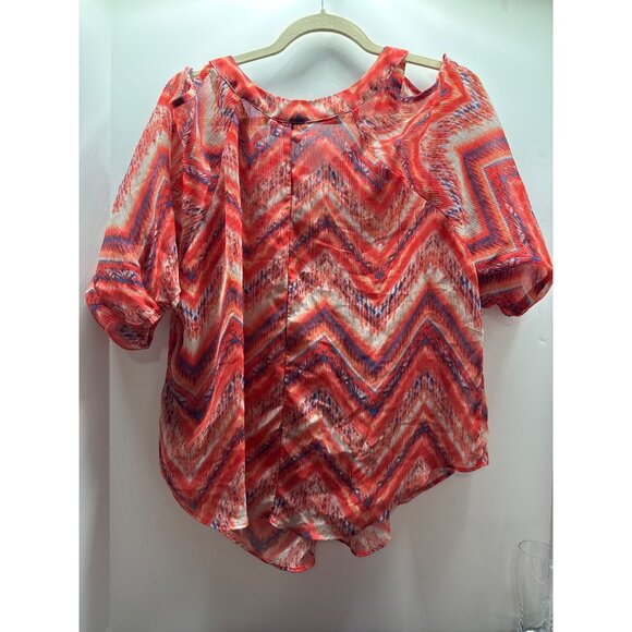 A Bryer By & By Womens Cold Shoulder Blouse L Zigzag Print Polyester - Picture 3 of 8